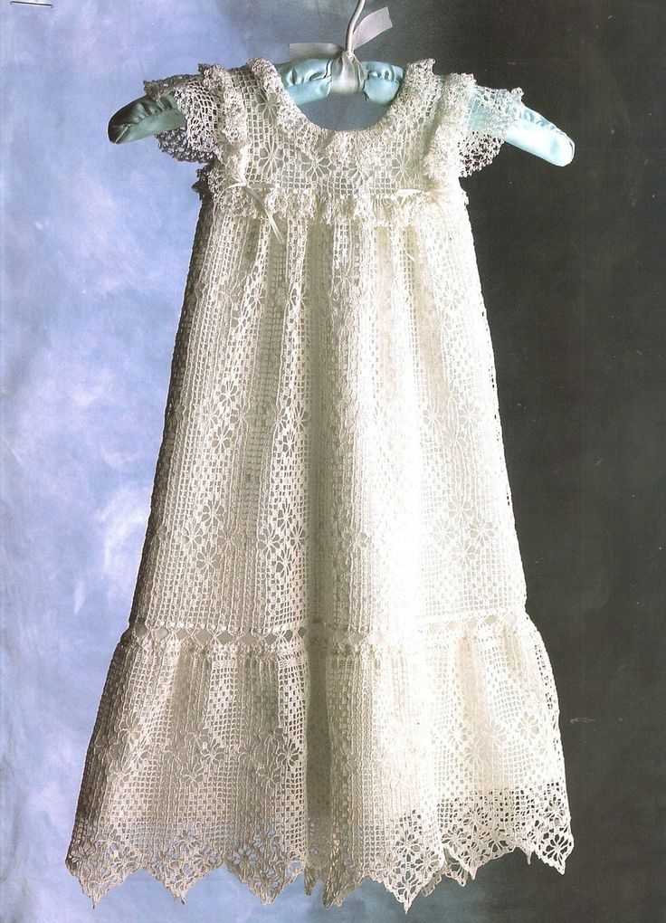 Вязаное крючком крестильное платье